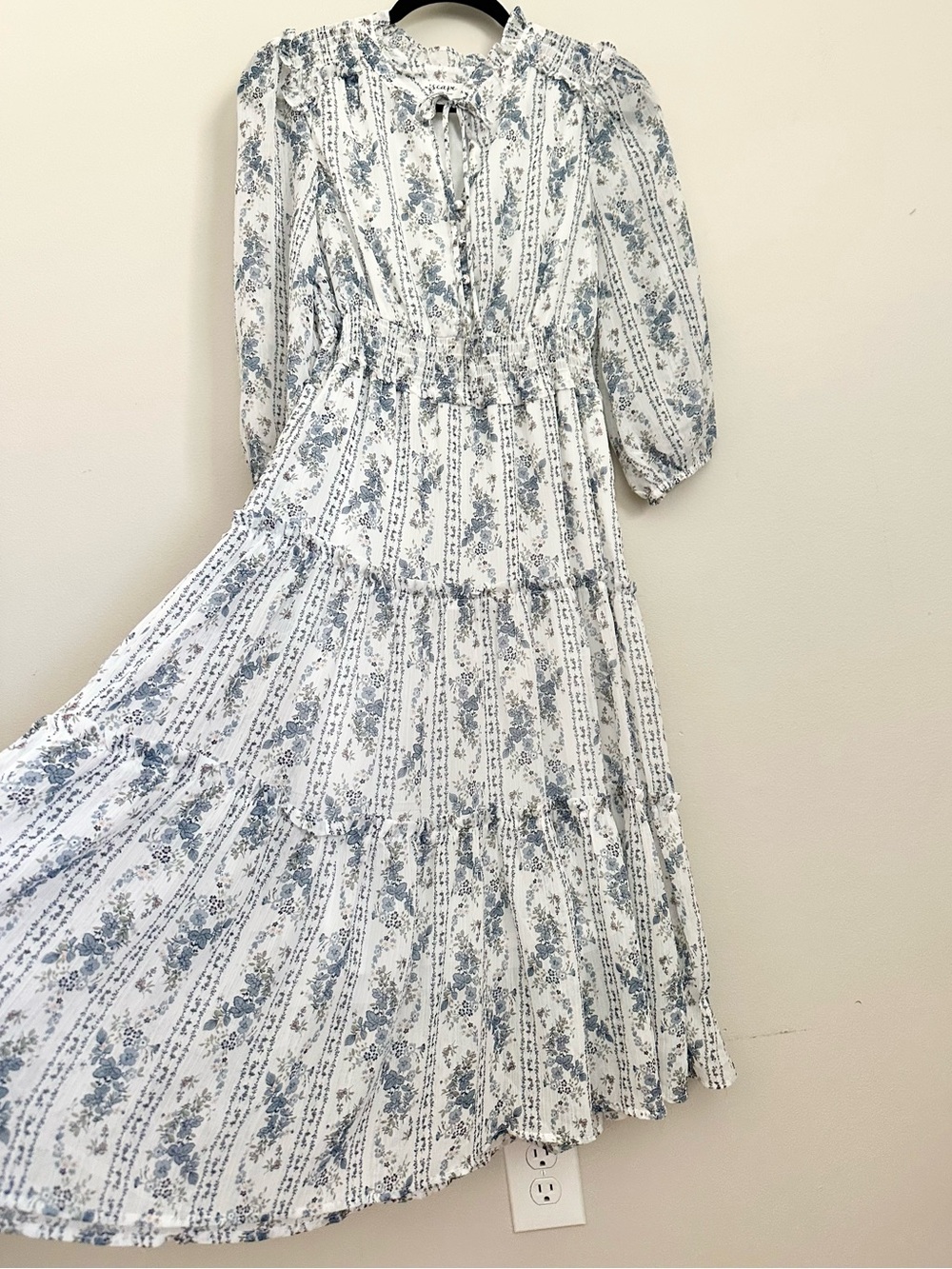 Blu Pepper Blue Floral Prairie Midi Dress Cottagecore Boho Size M Milkmaid Flowy - Picture 3 of 8